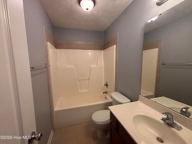 Building Photo - 376 Eastfield Dr