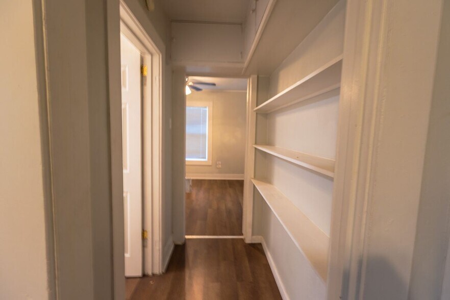 Building Photo - 615 N 23rd St