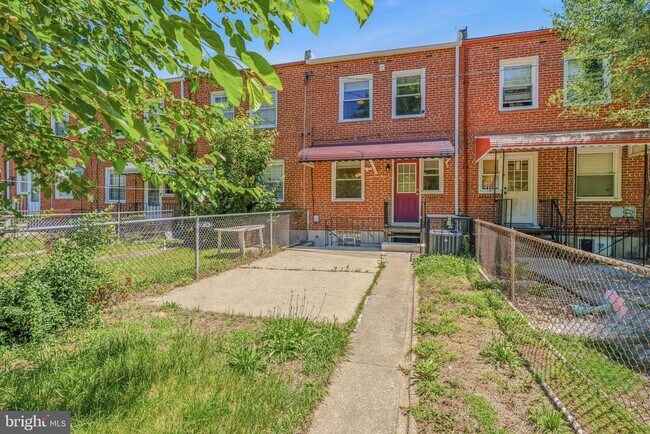 Building Photo - 586 Lucia Ave