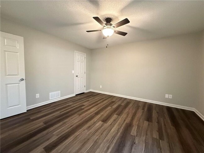 Building Photo - 2538 Ben Higgins Rd