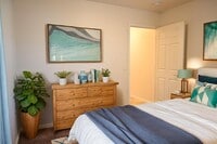 Building Photo - 100 E Clark St