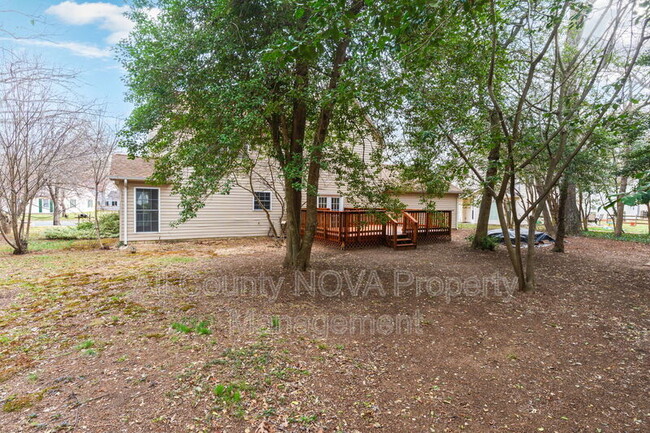 Building Photo - 3528 Pine Cone Cir