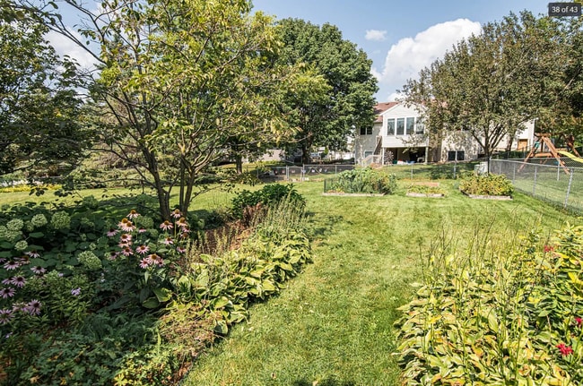 Building Photo - 4235 Stoneham Ln NW