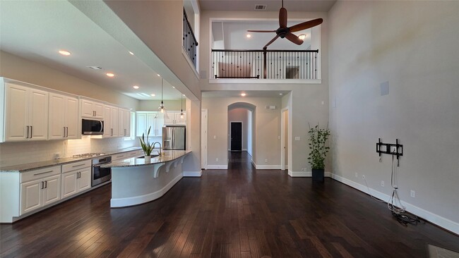 Building Photo - 142 Mayfield Dr