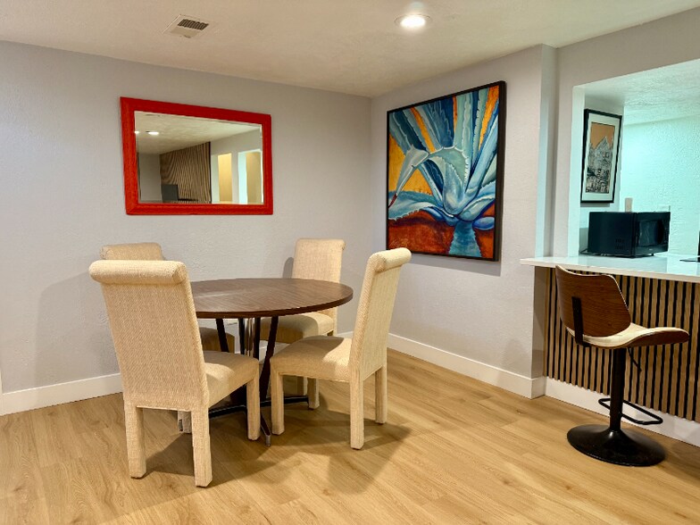 Building Photo - 6025 Urban St