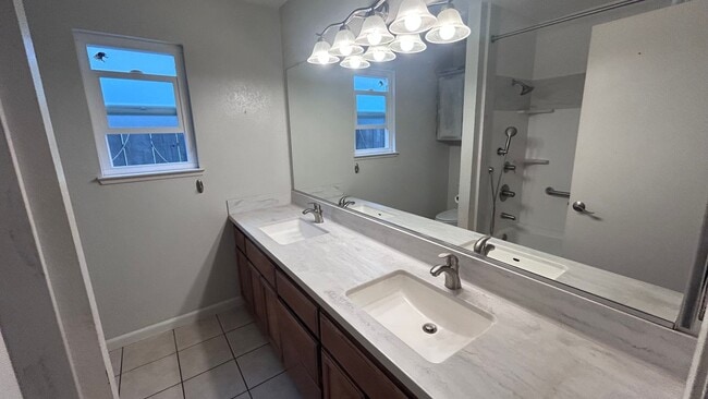 Building Photo - 4609 Wessex Ln