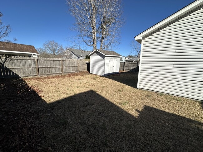 Building Photo - 706 Jimmies Creek Dr