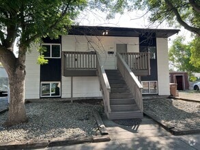 Building Photo - 847/849 3rd St.