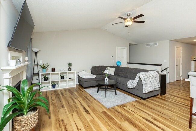 Building Photo - 1225 Cedar St