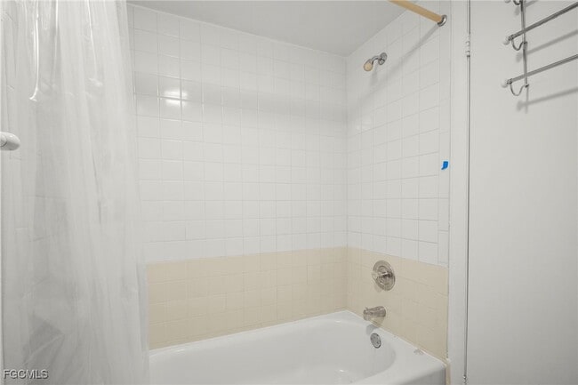 Building Photo - 1703 Park Meadows Dr