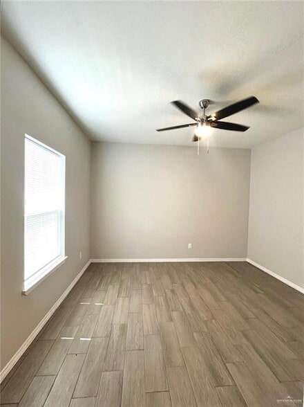 Building Photo - 1635 Playa Dr