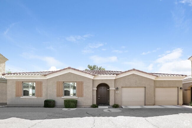 Building Photo - 1735 S Desert View Pl