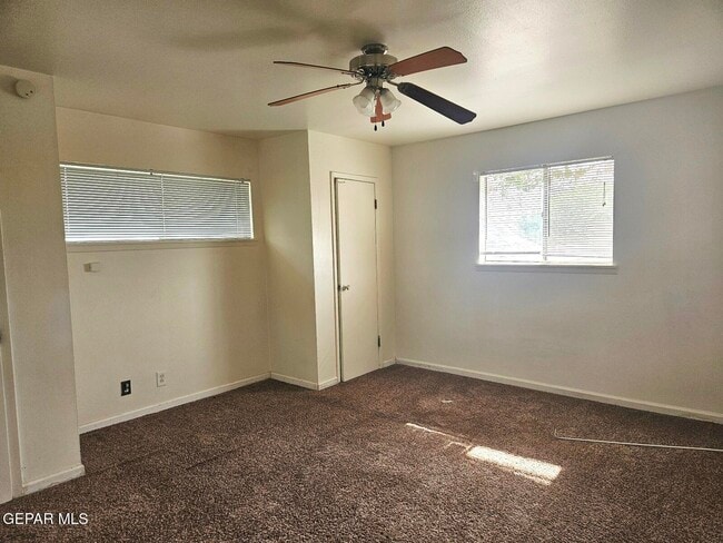 Building Photo - 3411 Garnet Dr