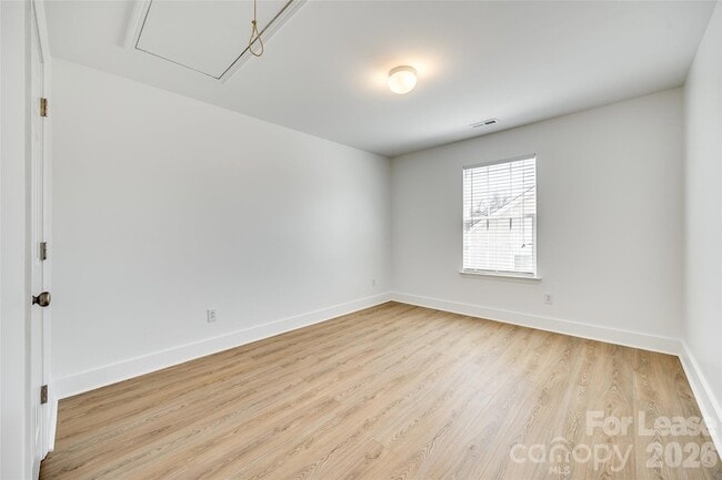 Building Photo - 3725 Planters Watch Dr