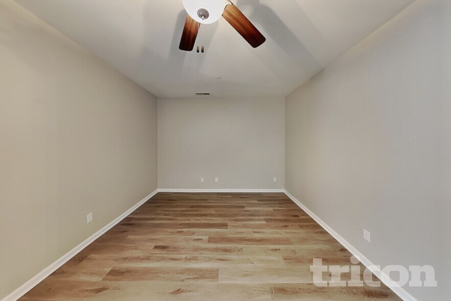 Building Photo - 512 Hickory Leaf Ct