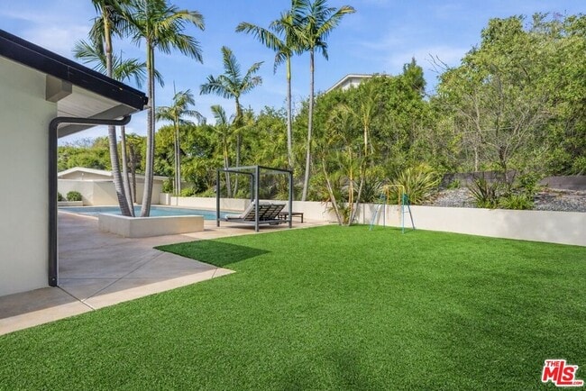 Building Photo - 1341 Charmel Pl