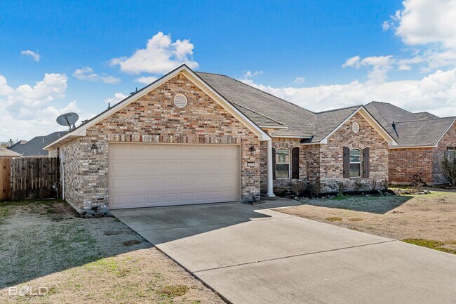 Building Photo - 2370 Tallgrass Cir