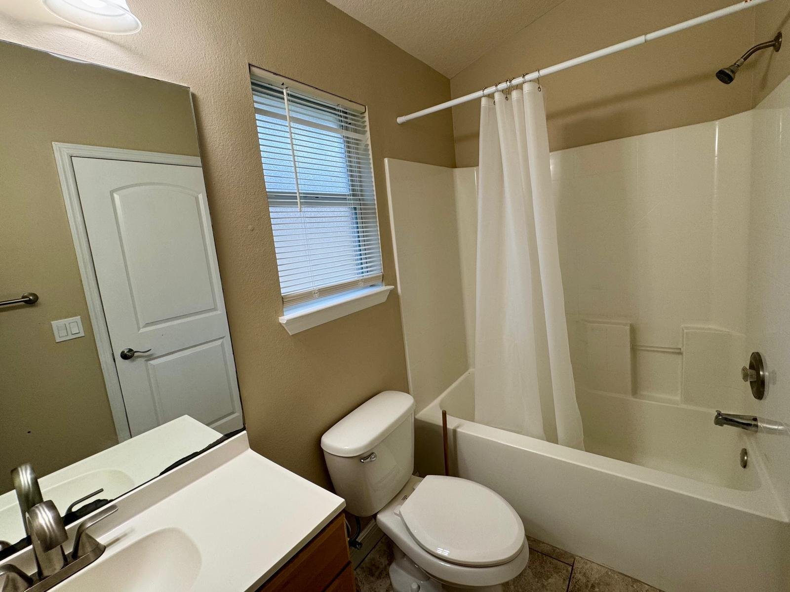 Building Photo - 6074 Serene Pl