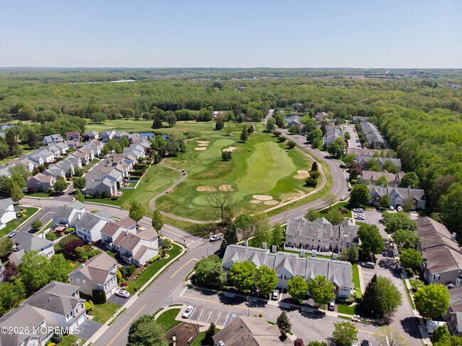 Building Photo - 574 St Andrews Pl