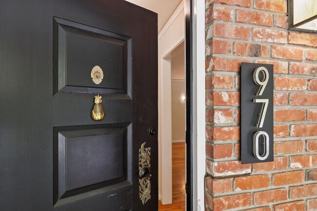 Building Photo - Beautiful Ranch Home with Bonus Room & Detached ADU | Minutes to Downtown