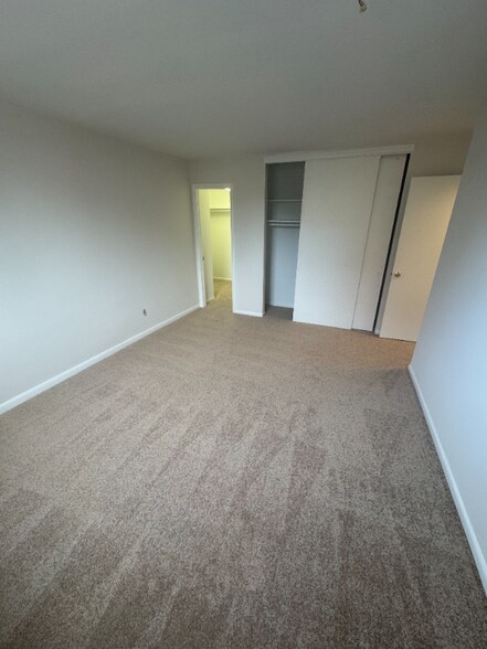 Building Photo - 100 E Glenolden Ave