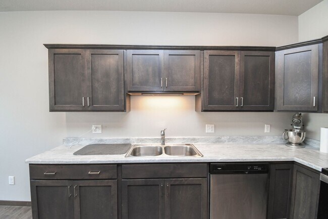 Building Photo - Stylish Townhome in Harrisburg School District – Open Floor Plan & Loft!