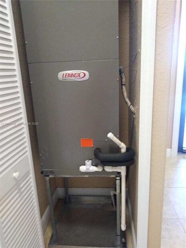 Building Photo - 13978 NW 88th Pl