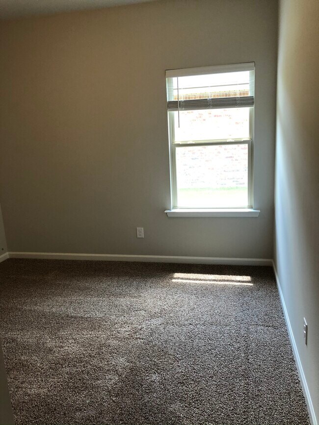 Building Photo - 2026 Spring Trails Bend