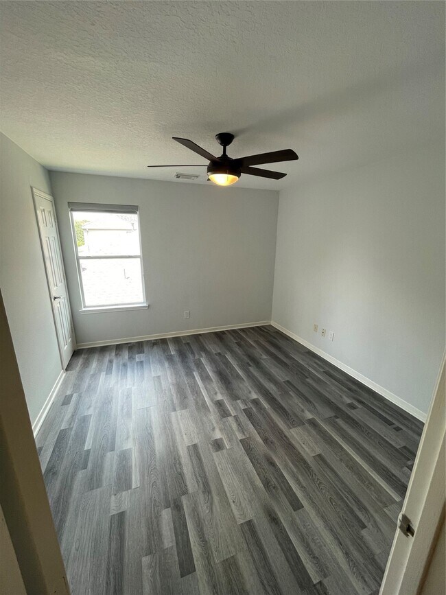 Building Photo - 24315 Camillia Ridge Way