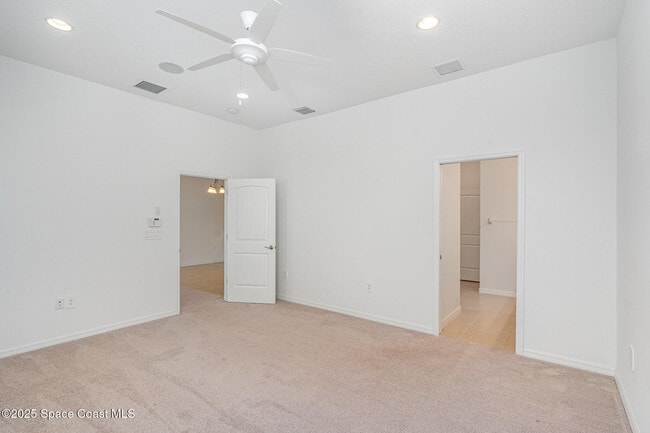 Building Photo - 2688 Avalonia Dr