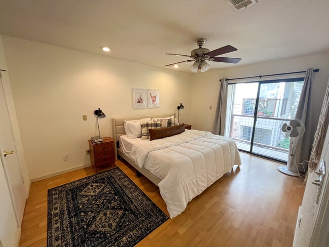 Master bedroom with private balcony - 421 W San Antonio St