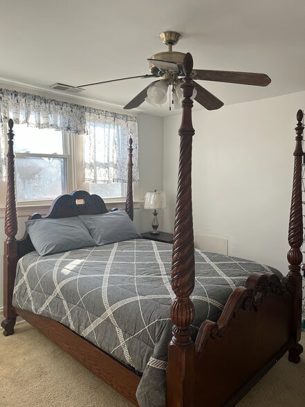 Building Photo - 8304 Buchanan Ave