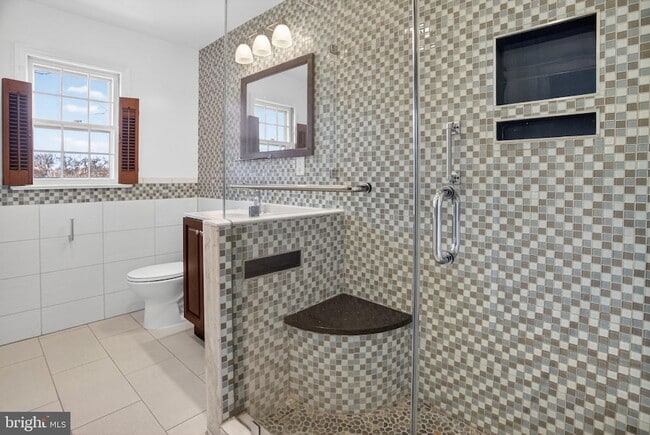 Building Photo - 5405 Ridgefield Rd