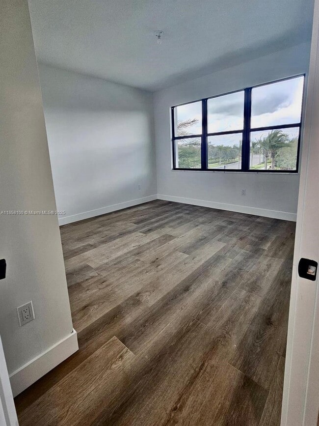 Building Photo - 10024 Stockrun Dr