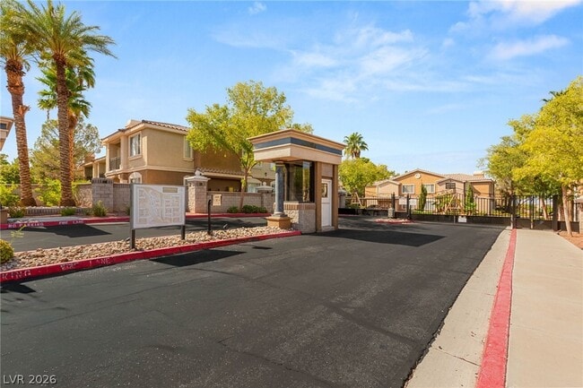 Building Photo - 2900 Sunridge Heights Pkwy