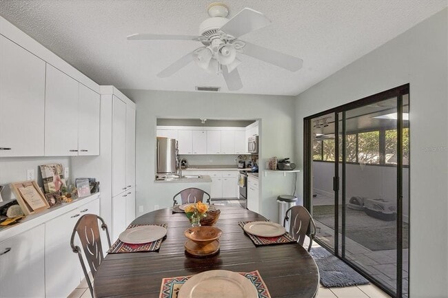 Building Photo - 4870 Kestral Park Cir