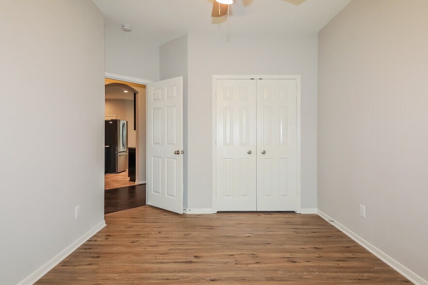 Building Photo - 23006 Silver Linden Ct