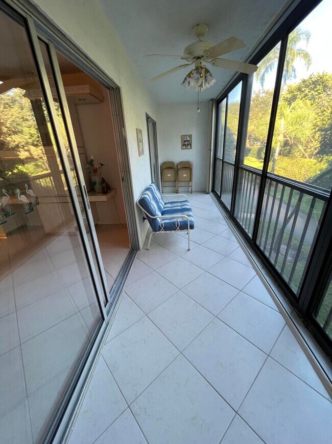 Building Photo - 7281 Amberly Ln