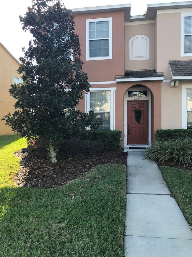 Building Photo - 2 Bedroom 2.5 Bathrooms Luxury Townhome in...
