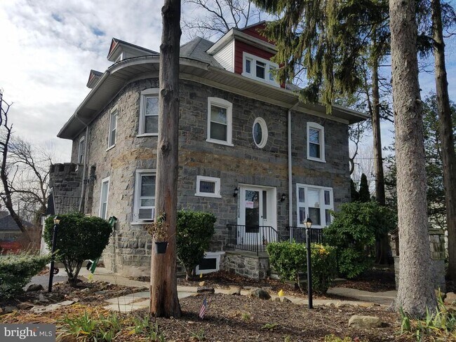 Building Photo - 508 N Swarthmore Ave