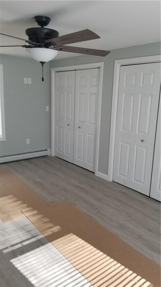 Building Photo - 8 Deluca St