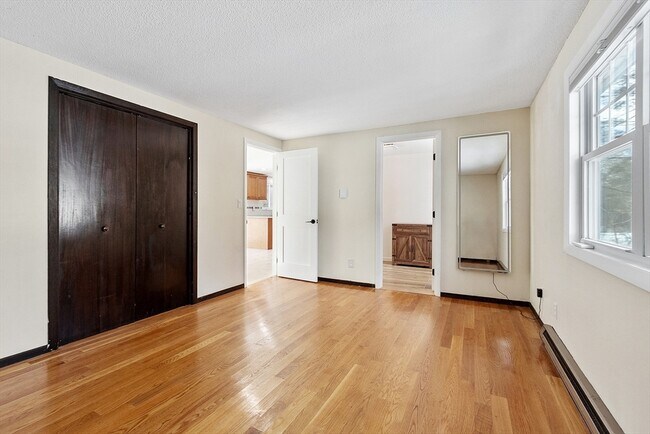 Building Photo - 9 West Rd