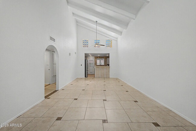 Building Photo - 2225 E Catalina Dr