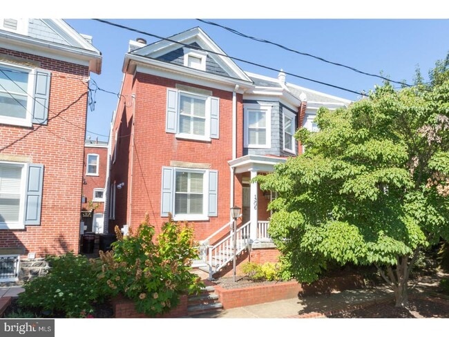 Building Photo - 1306 Shallcross Ave