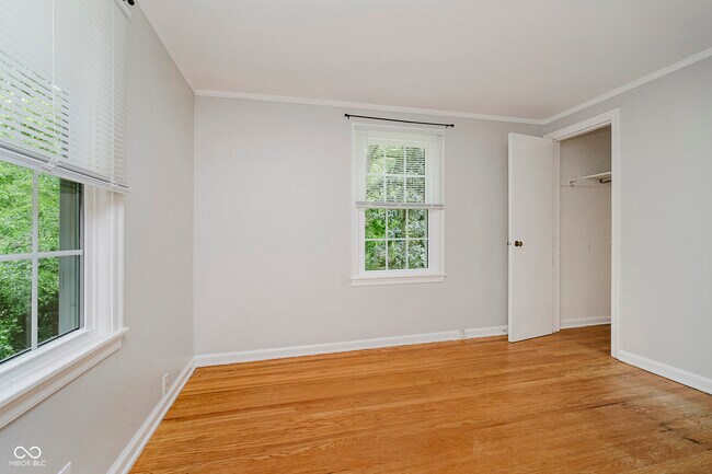 Building Photo - 4702 Rookwood Ave