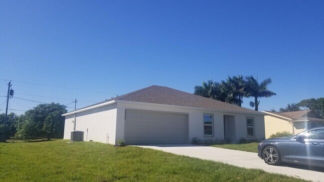 Primary Photo - 2050 SW McAllister Ln