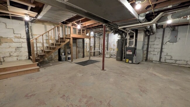 Building Photo - 1109 SW 19th St