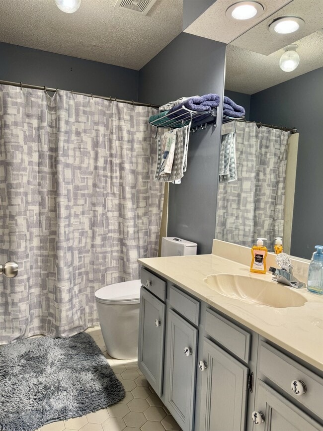 Building Photo - 7881 Elm Leaf Dr