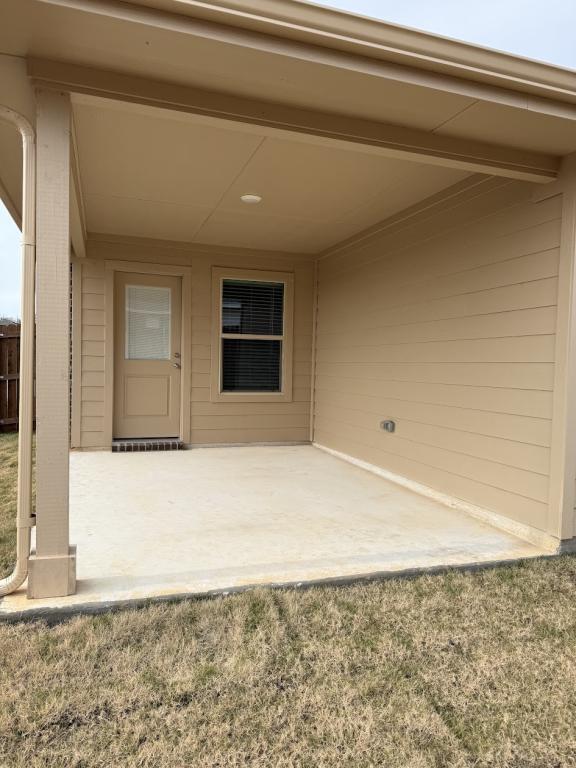 Building Photo - 421 Blanco Dr