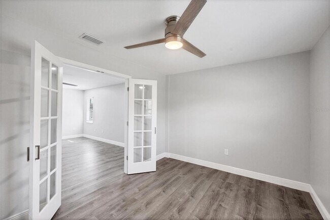 Building Photo - 618 Eastpointe Ct